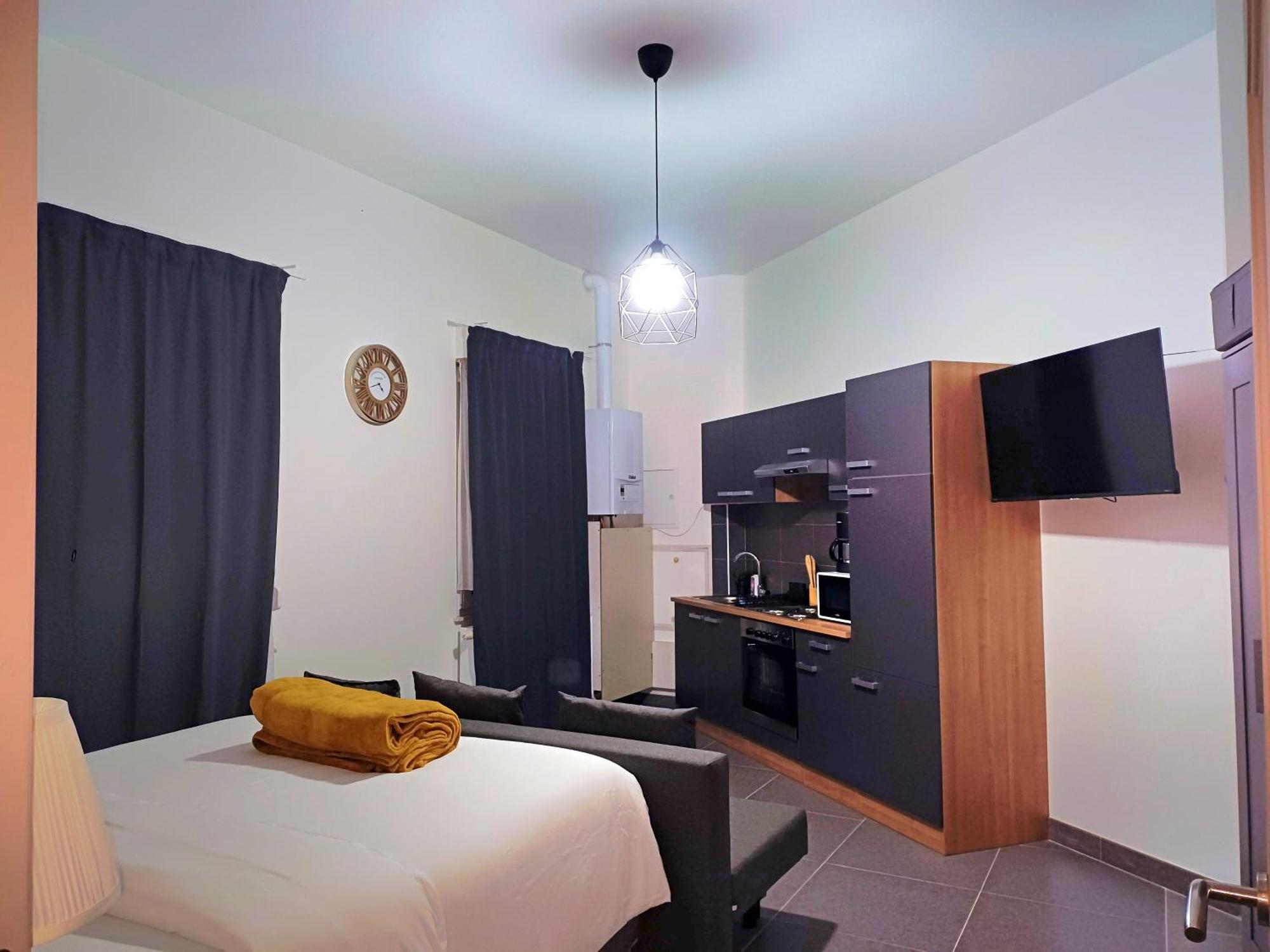 La Perla Louise Rdc Apartment *