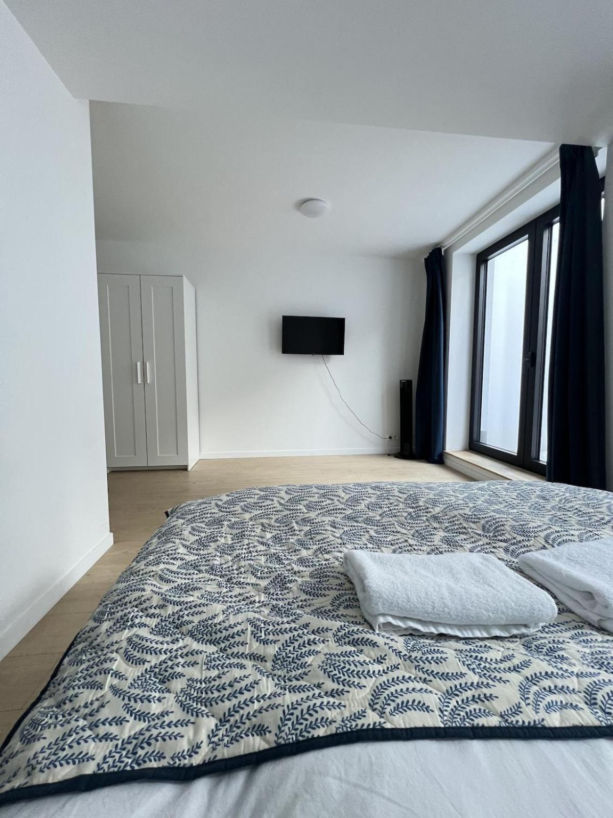 Modern & Elegant Near Montgomery