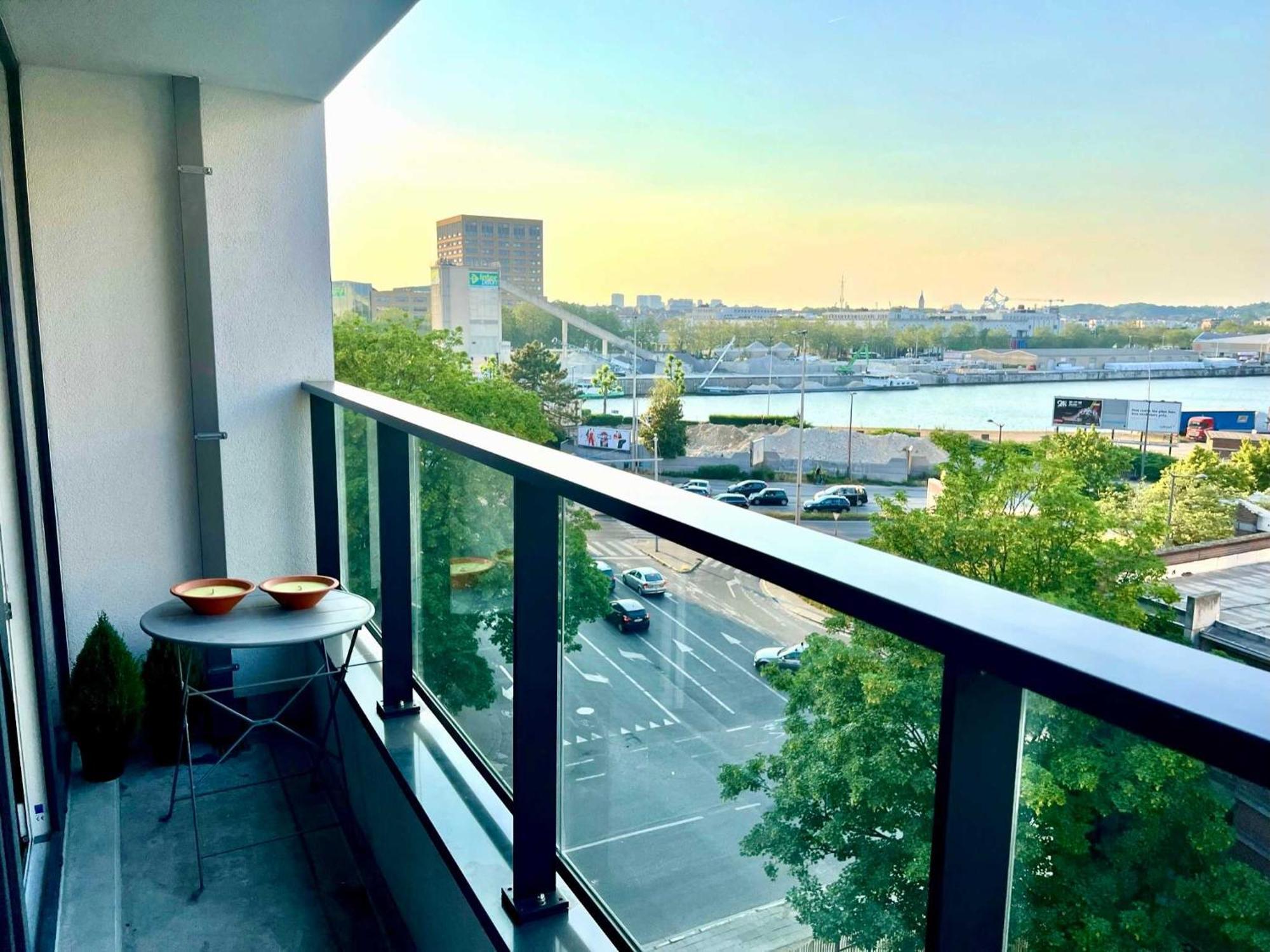 Elegant Near Atomium Ideal For Families
