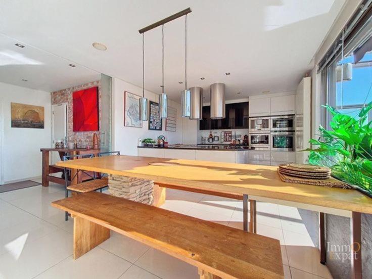 Vaste Et Somptueux A Brussels