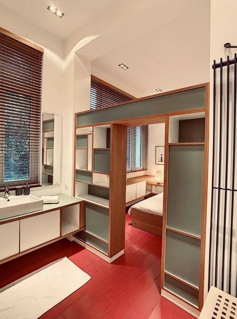 Loft A Stone's Throw From Place Brugmann Apartment *