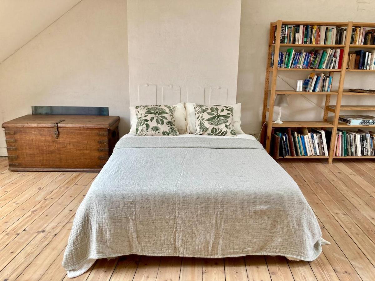 Apartment Penthouse In A Family House