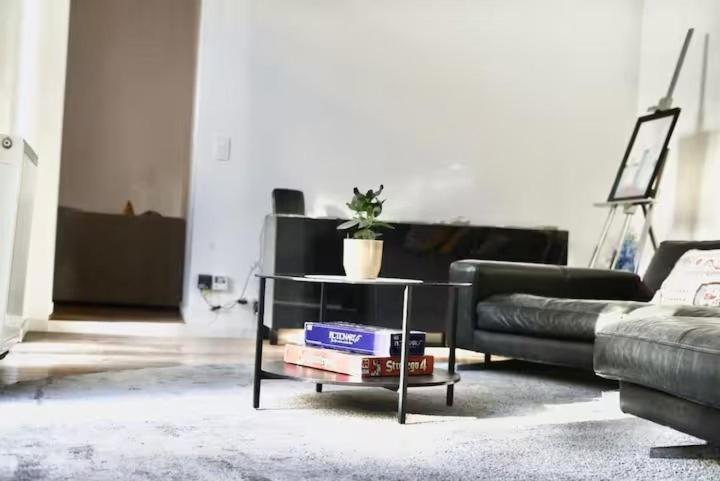 Spacious Terrace In The Heart Of Apartment