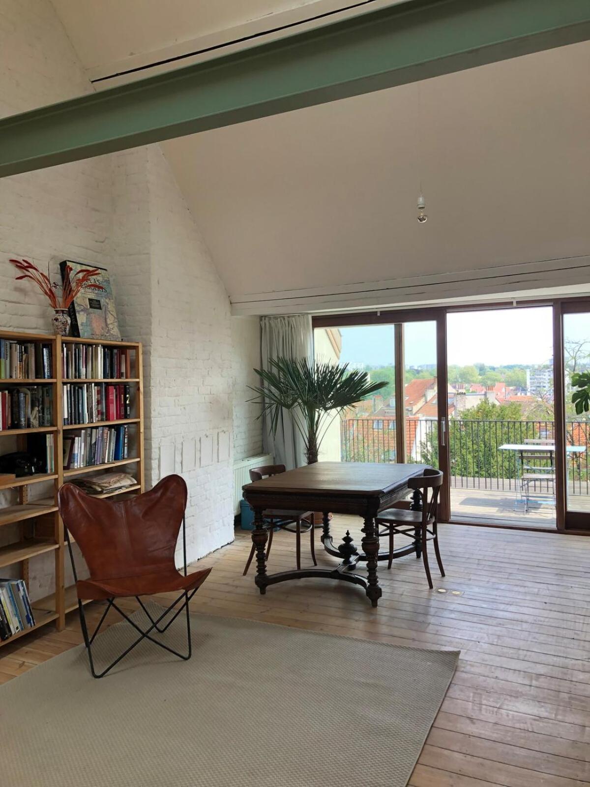 Apartment Penthouse In A Family House Brussels