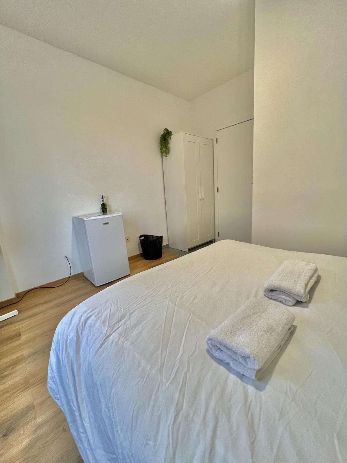 Spacious For 6 Near Center Of Apartment *