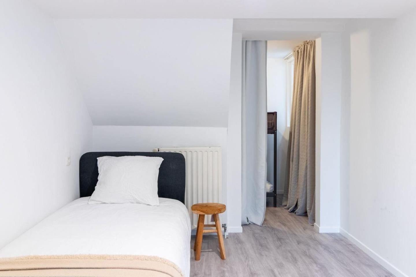 Over Two Floors For 5 Guests Near Midi & Grand Place Apartment
