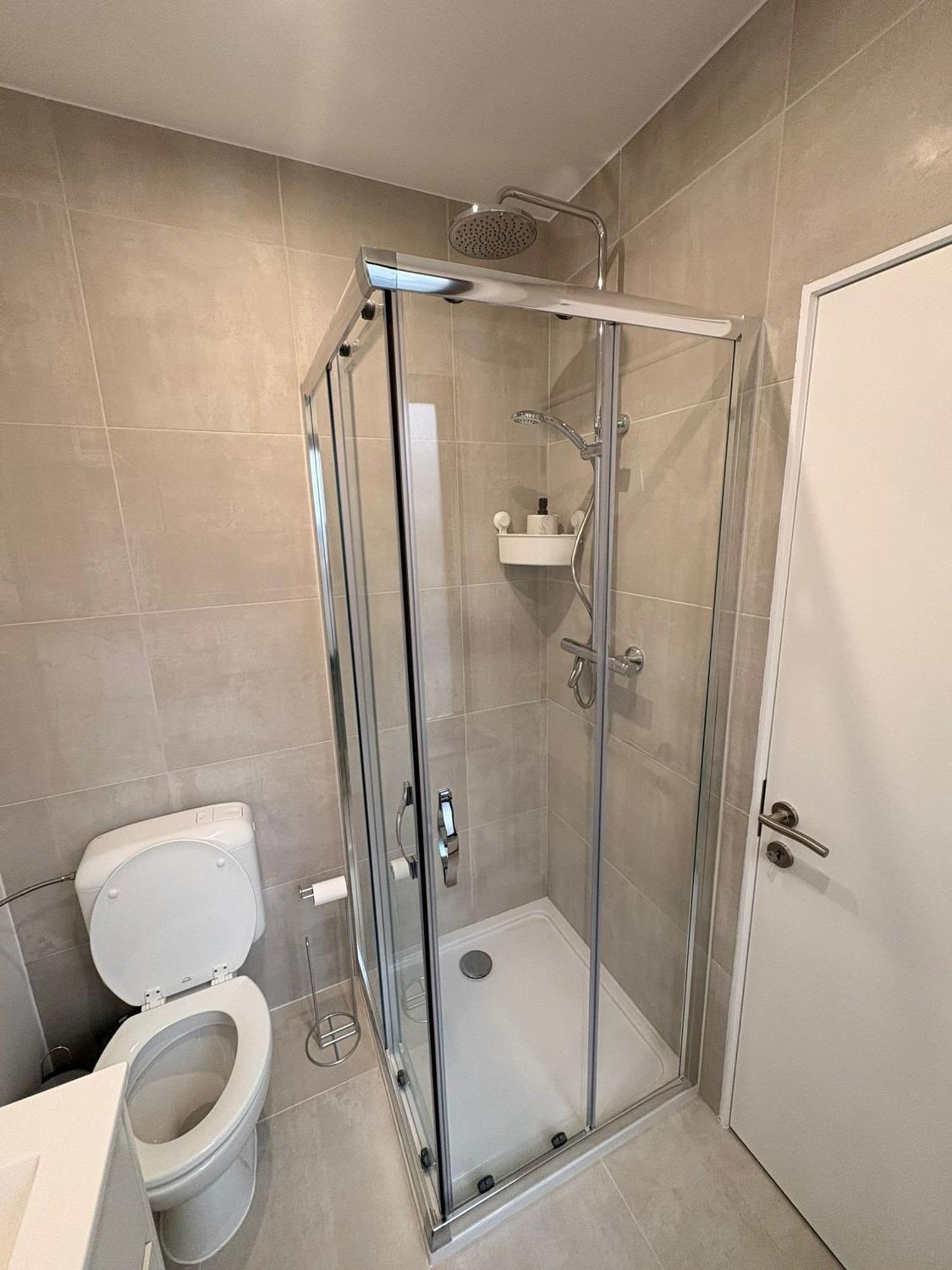 Apartment Over Two Floors For 5 Guests Near Midi & Grand Place