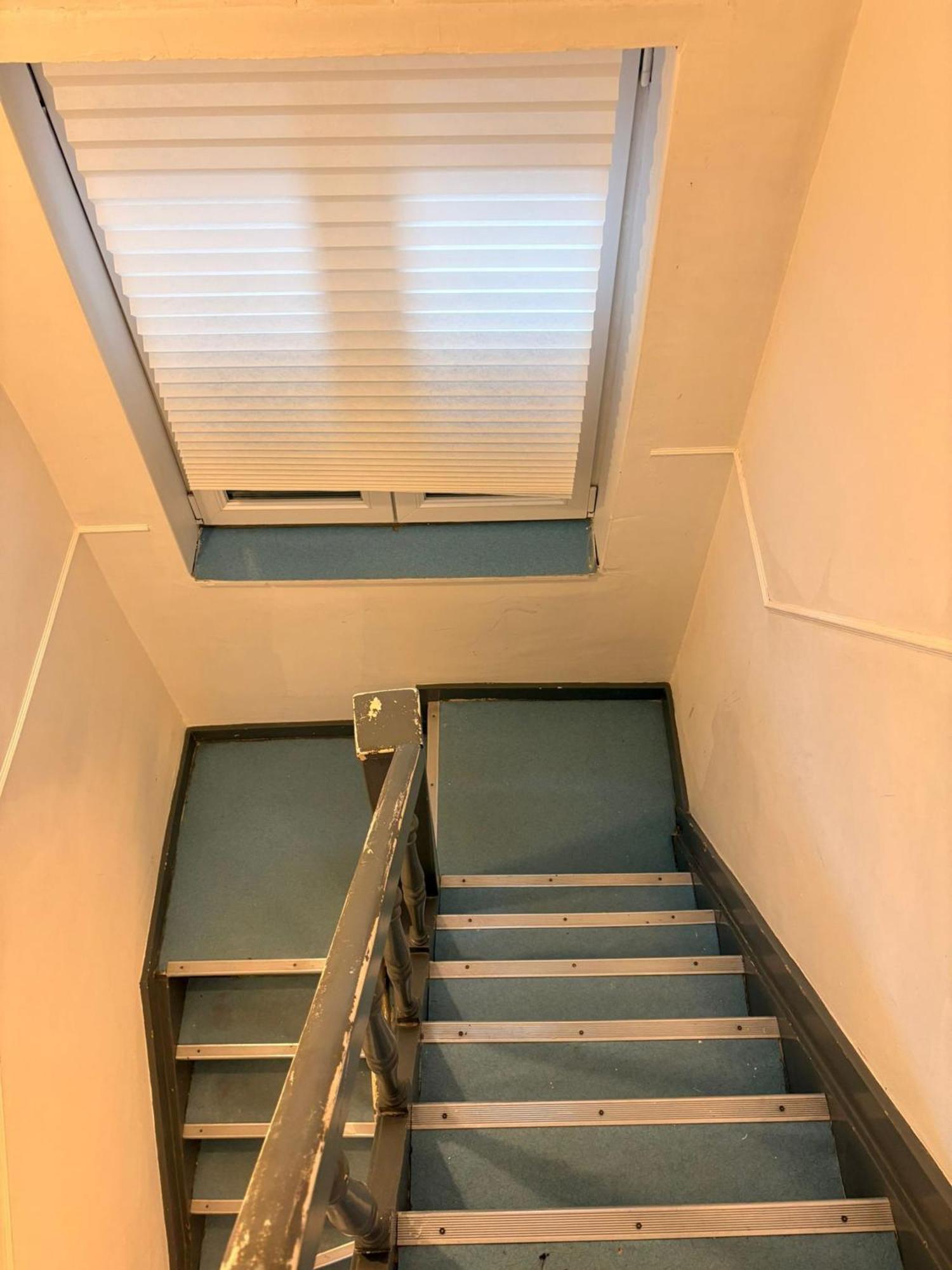 Over Two Floors For 5 Guests Near Midi & Grand Place *