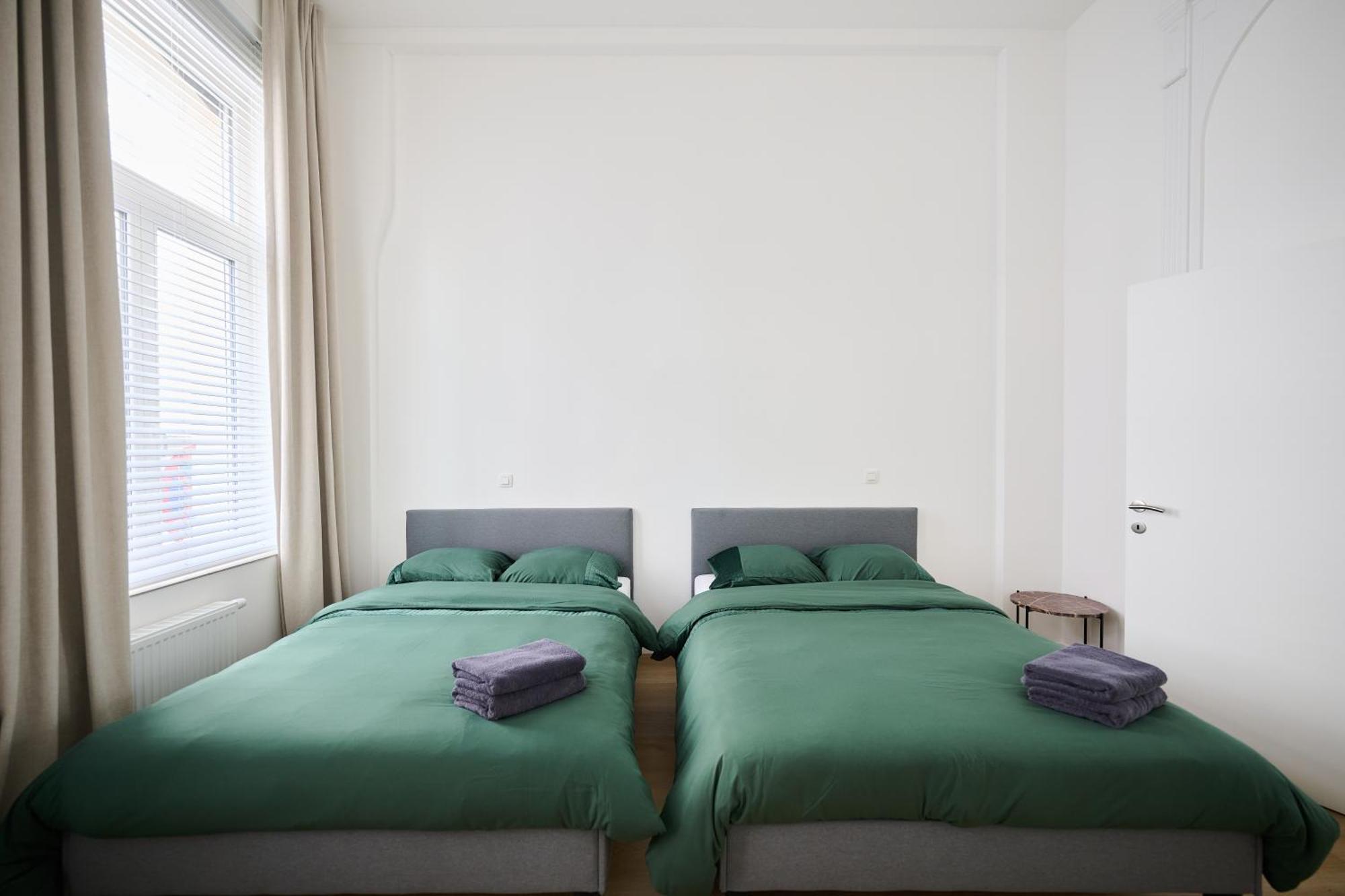 Toison D'or & Saunna 2 *