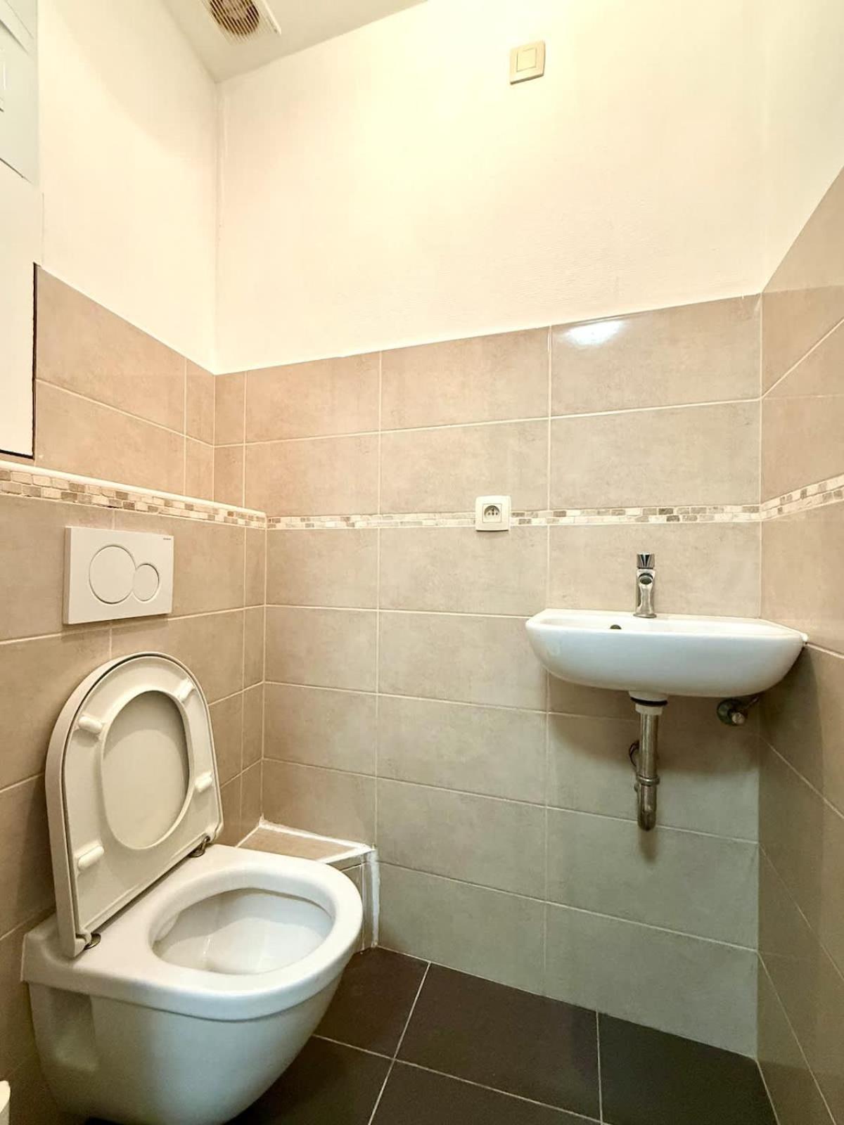 3 Min To The Grand-place 6 Min To Manneken Pis & Sleeps 6 Apartment