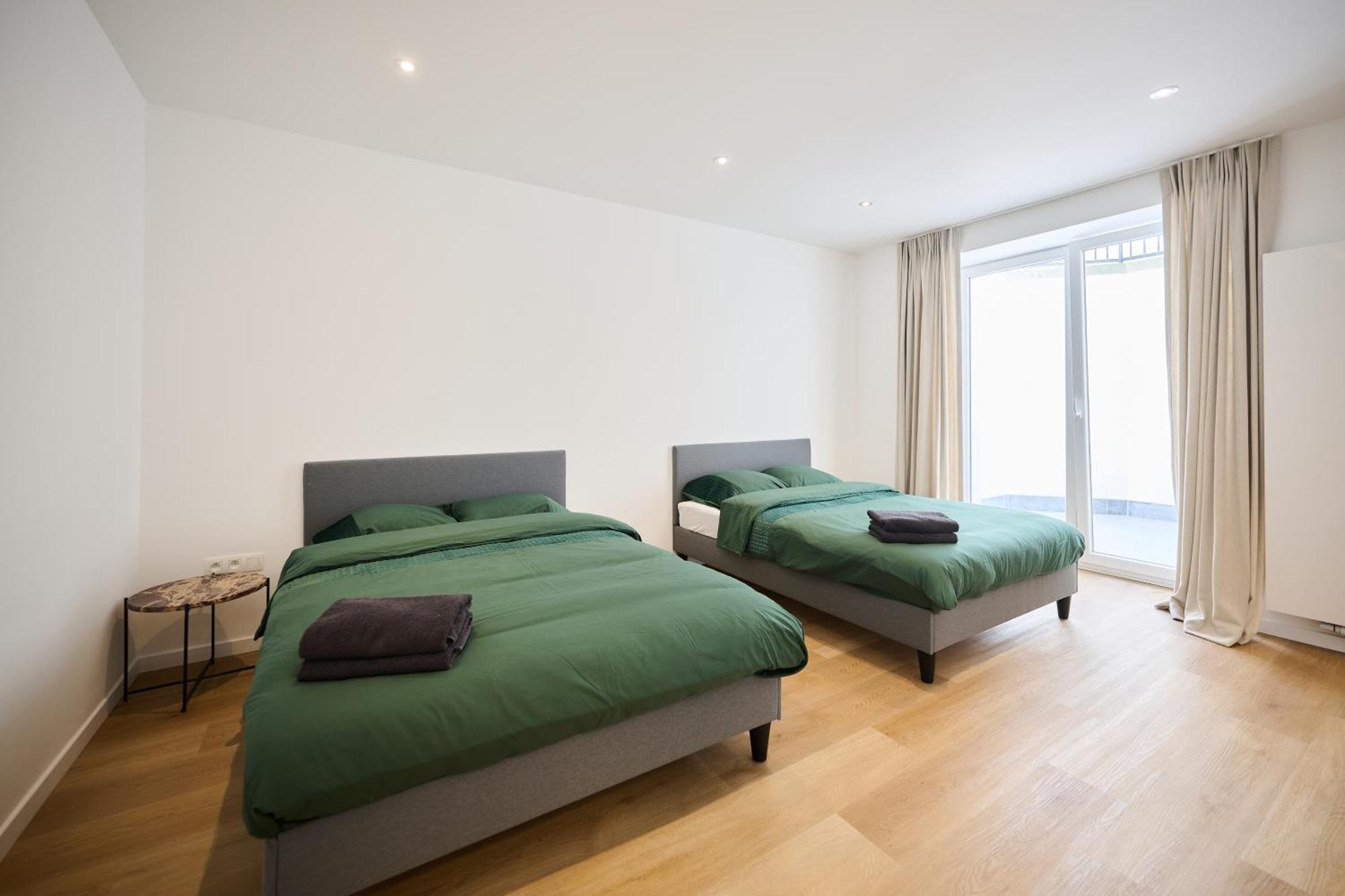 Toison D'or & Saunna 2 Apartment *