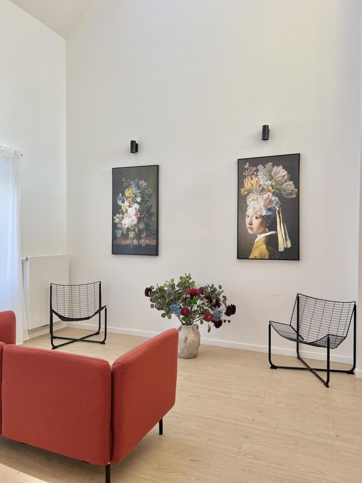 Chic & Bright Near Montgomery Apartment