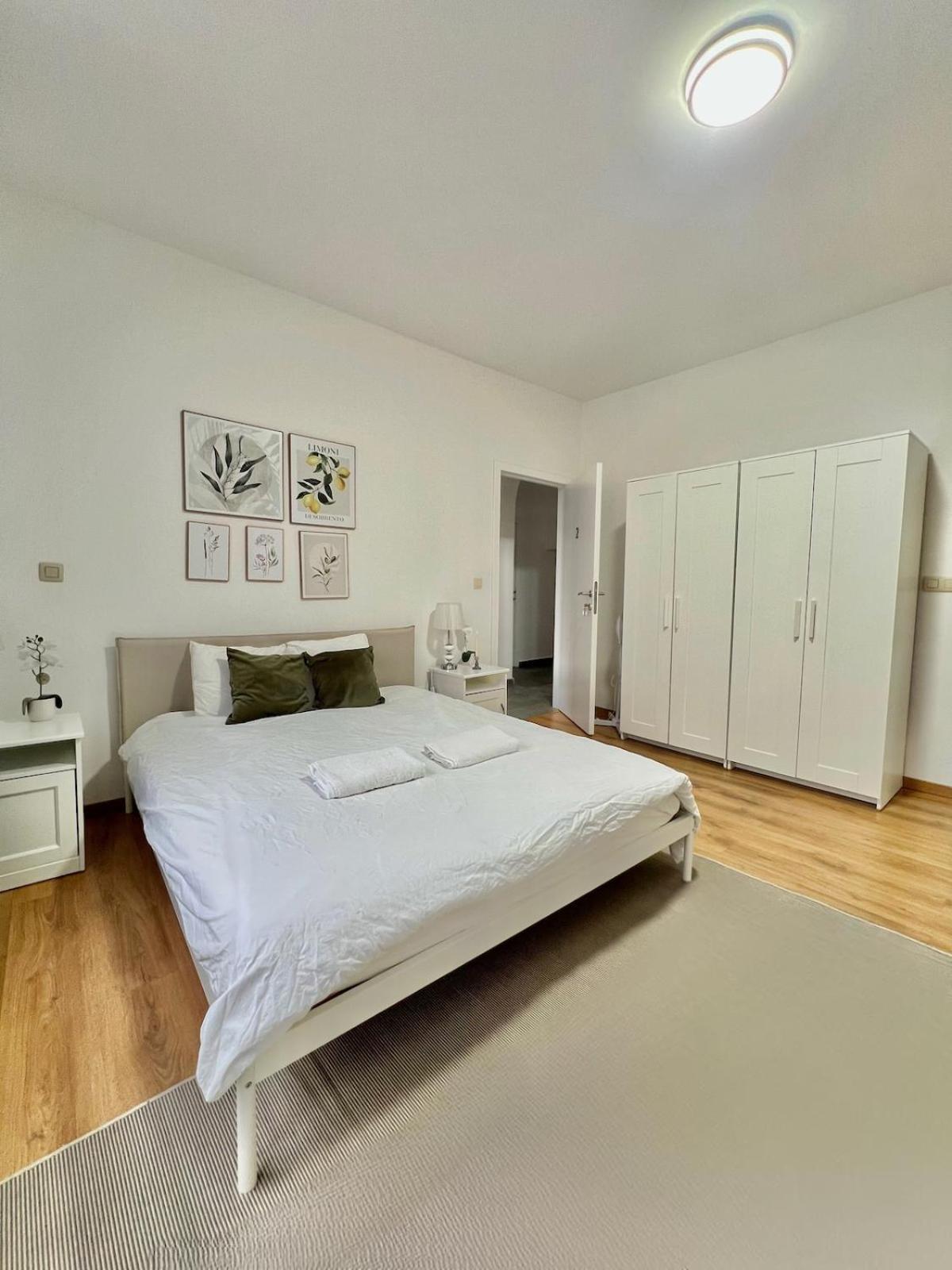 Spacious For 6 Near Center Of Brussels