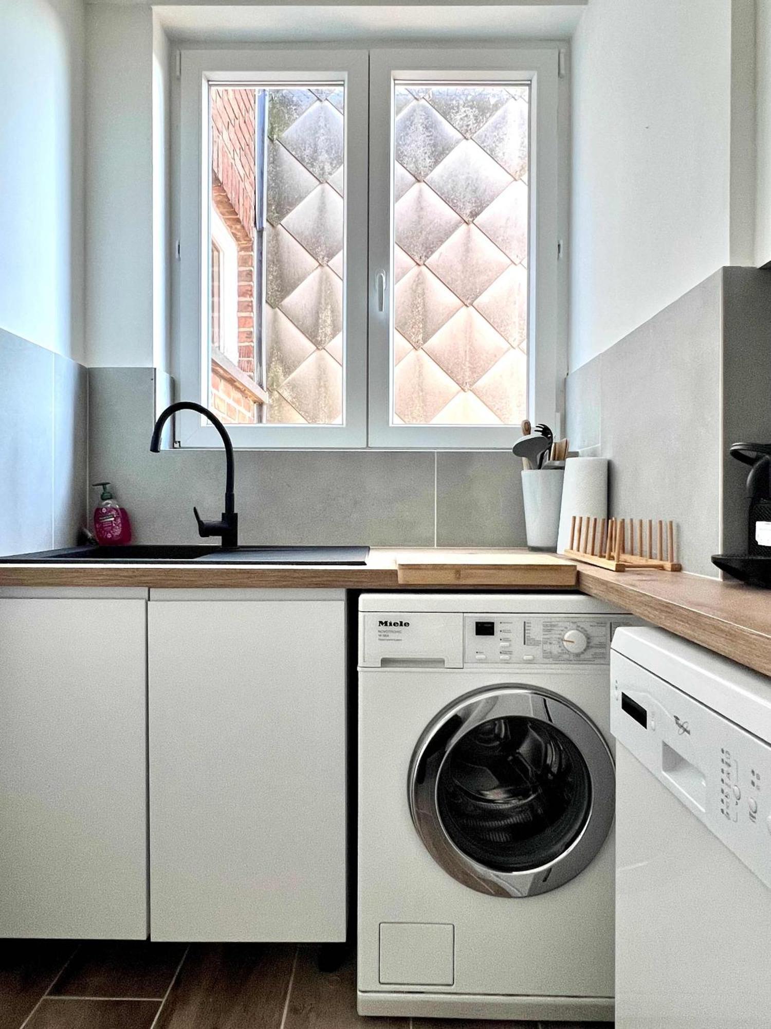 Lovely - Heart Of For 2 View Over The Apartment Brussels