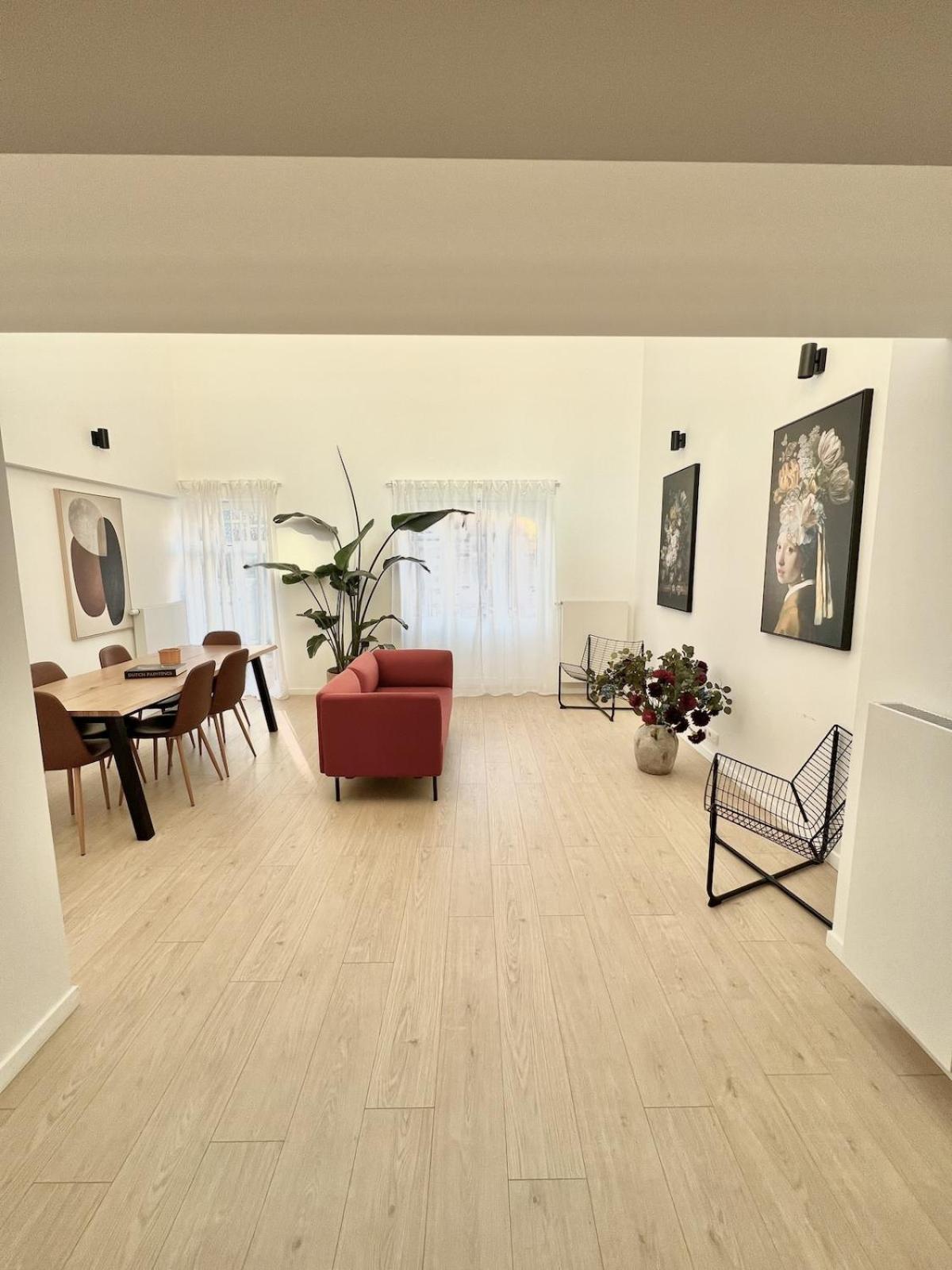 Chic & Bright Near Montgomery Brussels