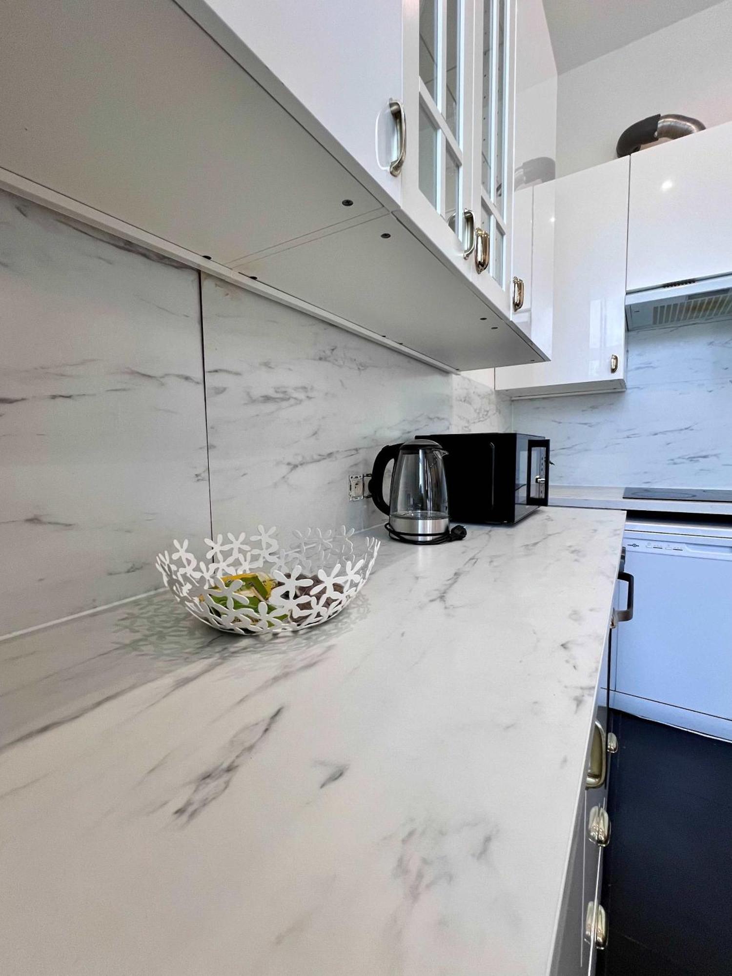 Apartment Cosy Family For Up To 9 Guests Near Midi Station