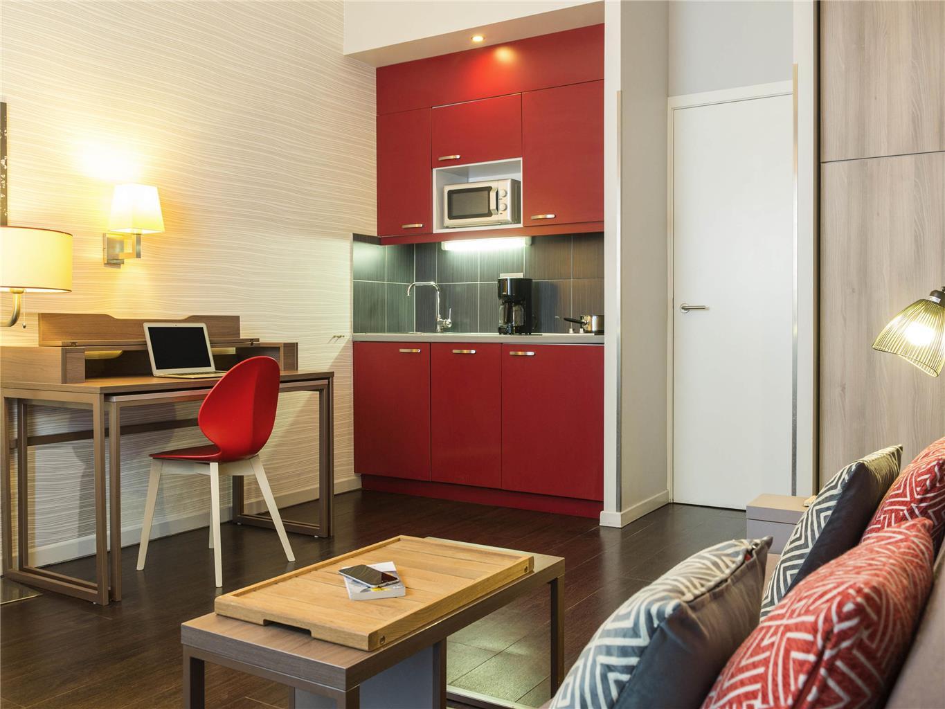 Adagio Grand Place Aparthotel 3*