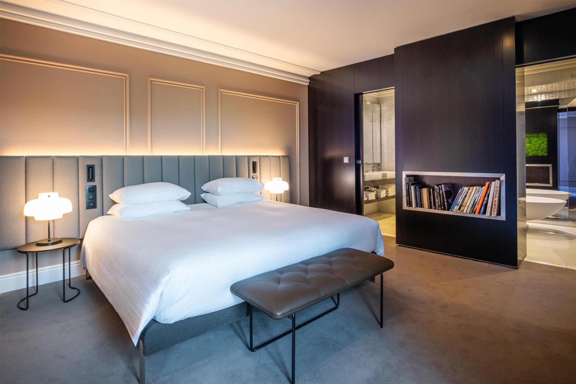 Hilton Grand Place 4* Brussels