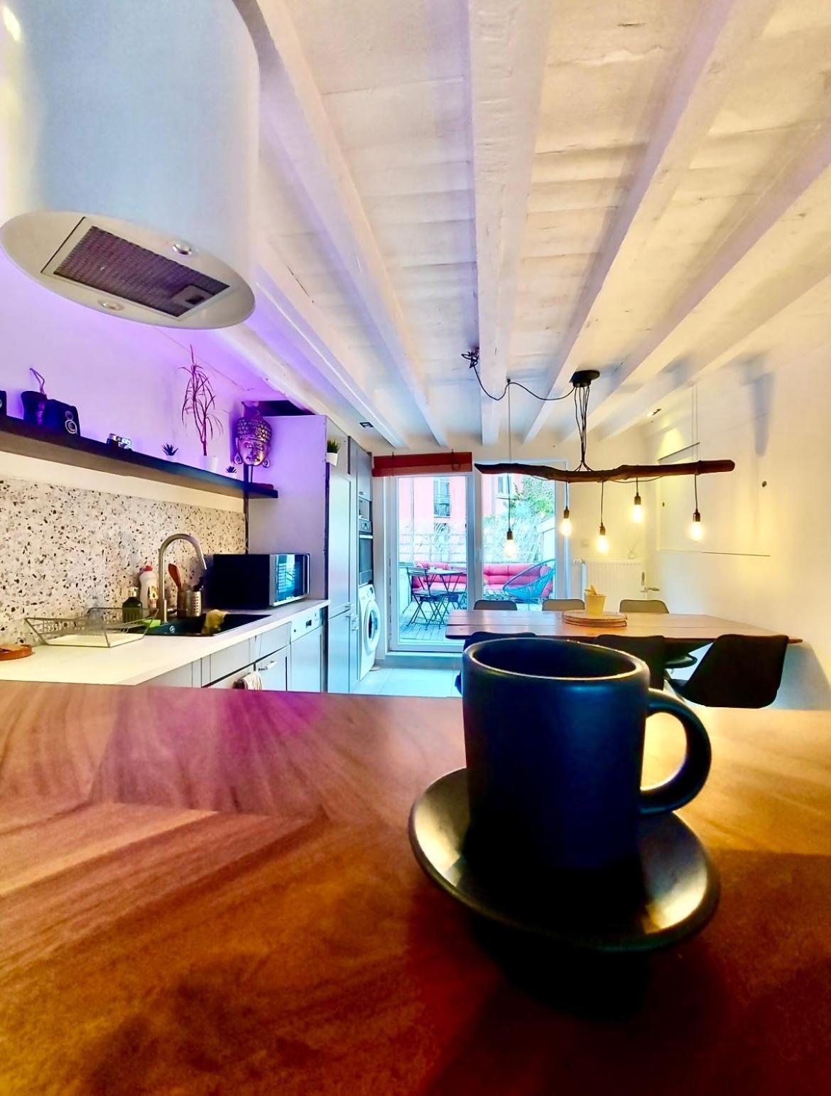 Beautiful Duplex In The Center Of *