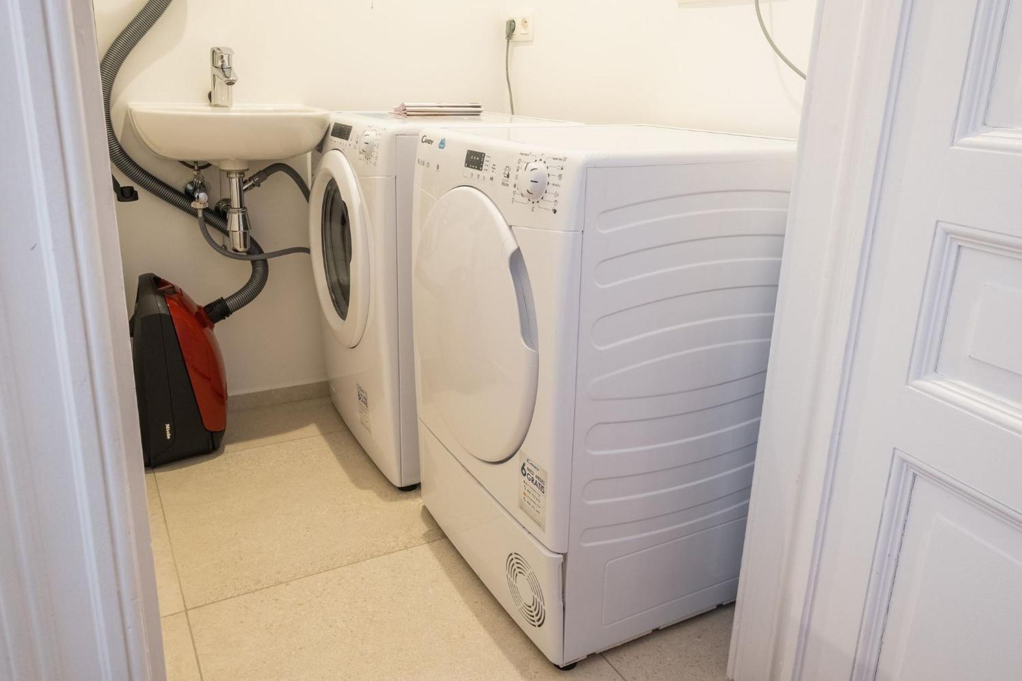 Self Check In For 2 In Heart Of Trendy Saint-gilles Apartment *