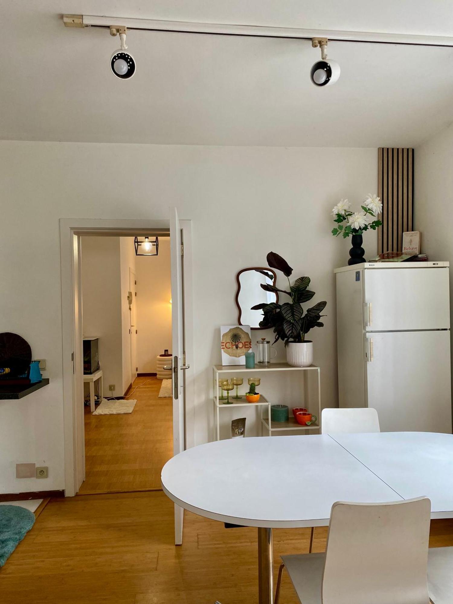 Cozy In Center Matonge District Apartment *