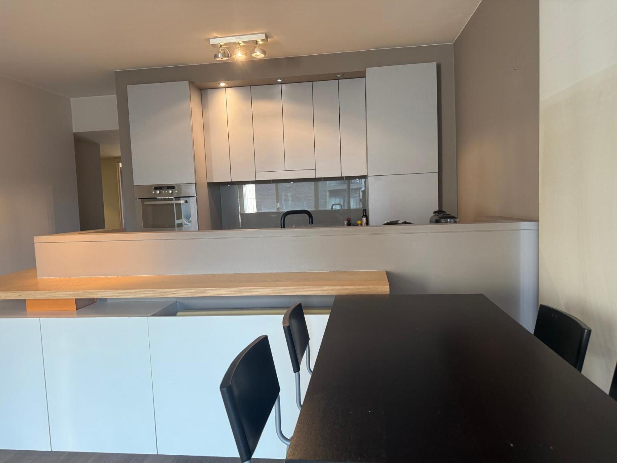 Golden Pearl In Centre Of Apartment