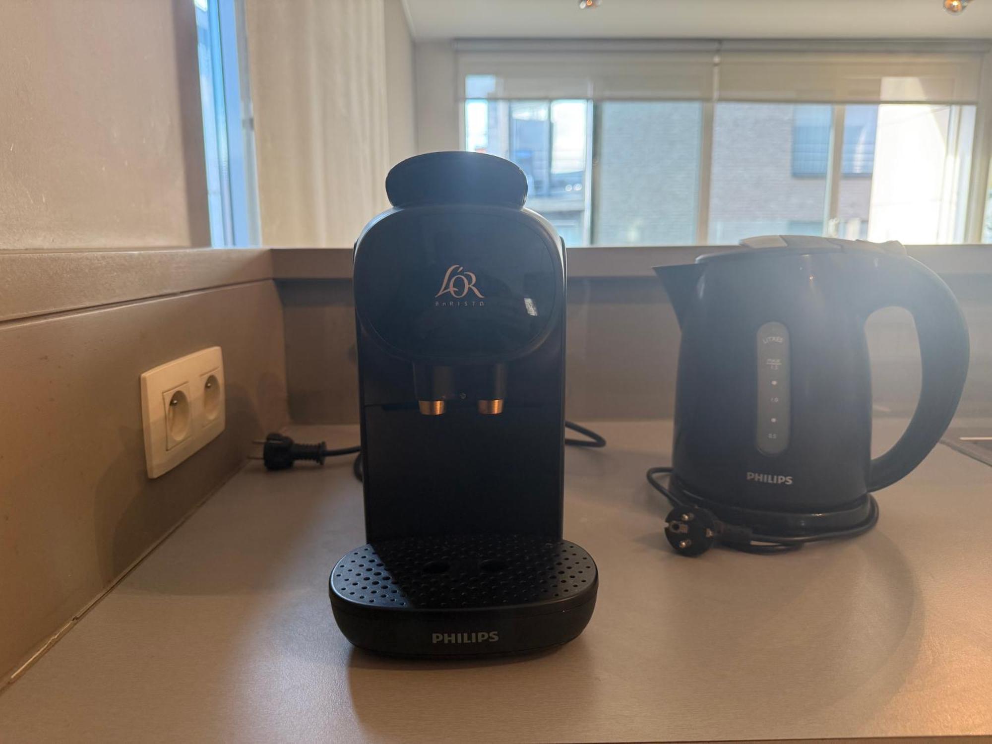 Golden Pearl In Centre Of * Brussels