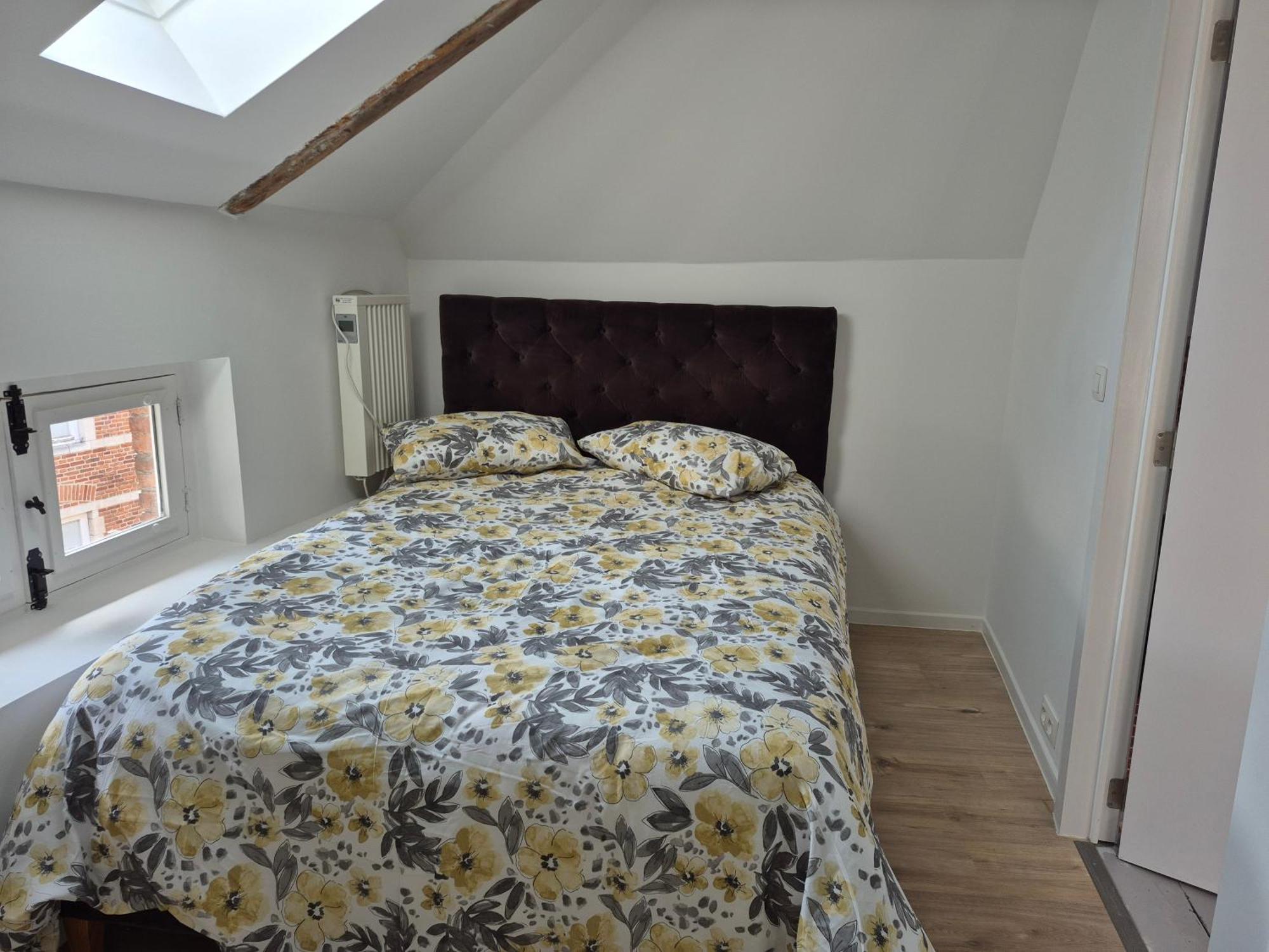 Les Pieds A La Grand Place Apartment