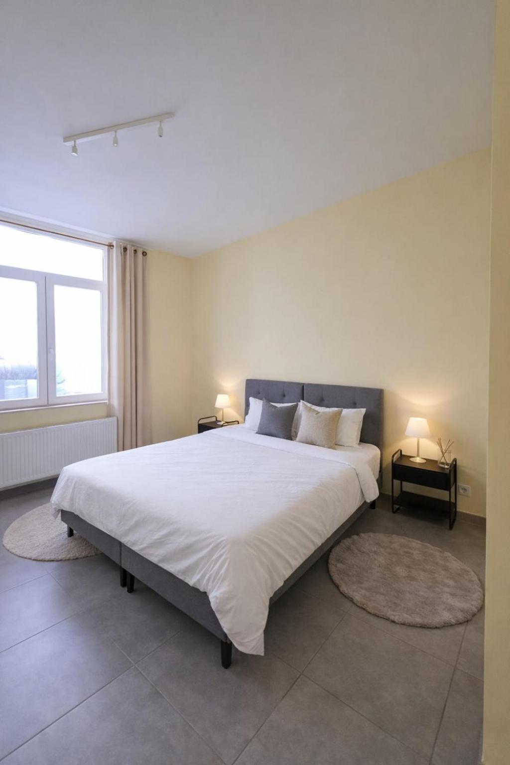 Apartment Spacious 2br Near Grand Place3