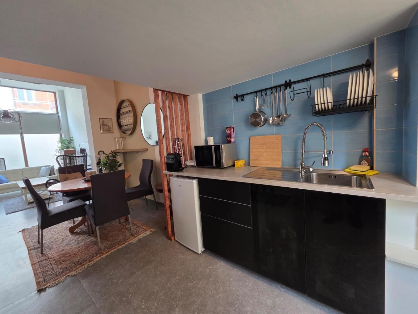 Apartment Industrial-style Loft With Mezzanine Bedroom In Prime Area *