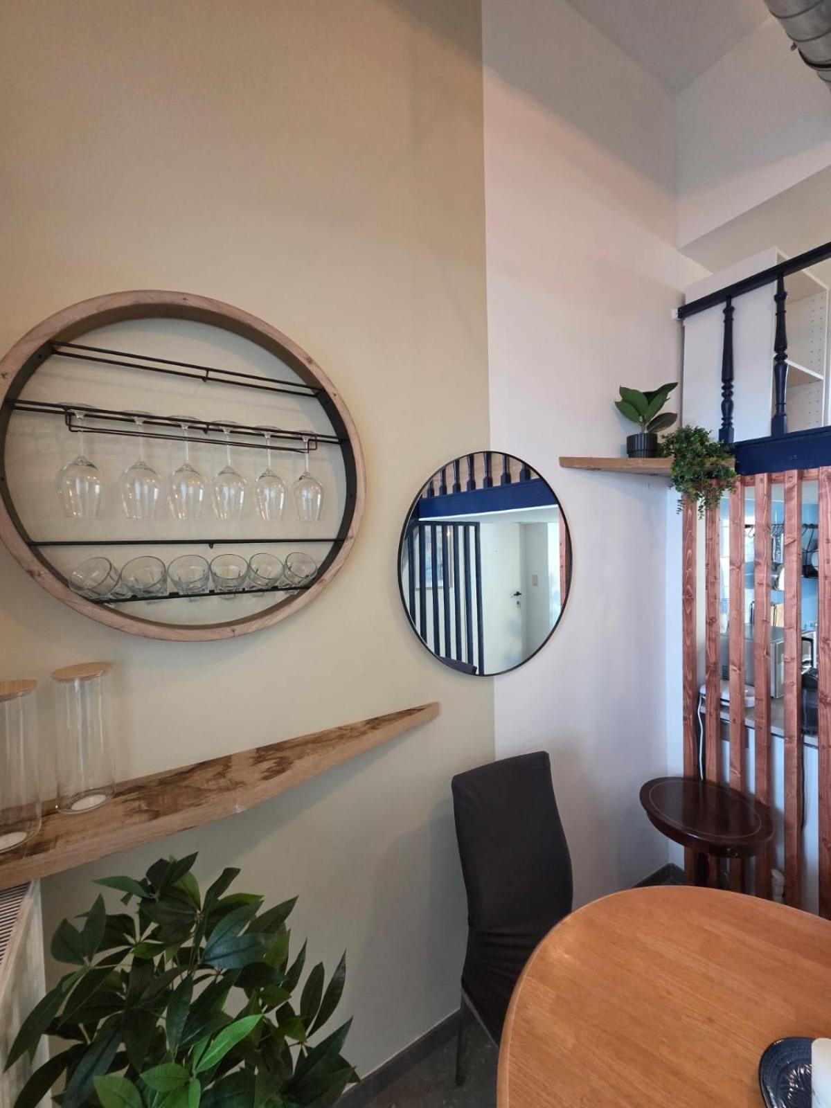 Apartment Industrial-style Loft With Mezzanine Bedroom In Prime Area *