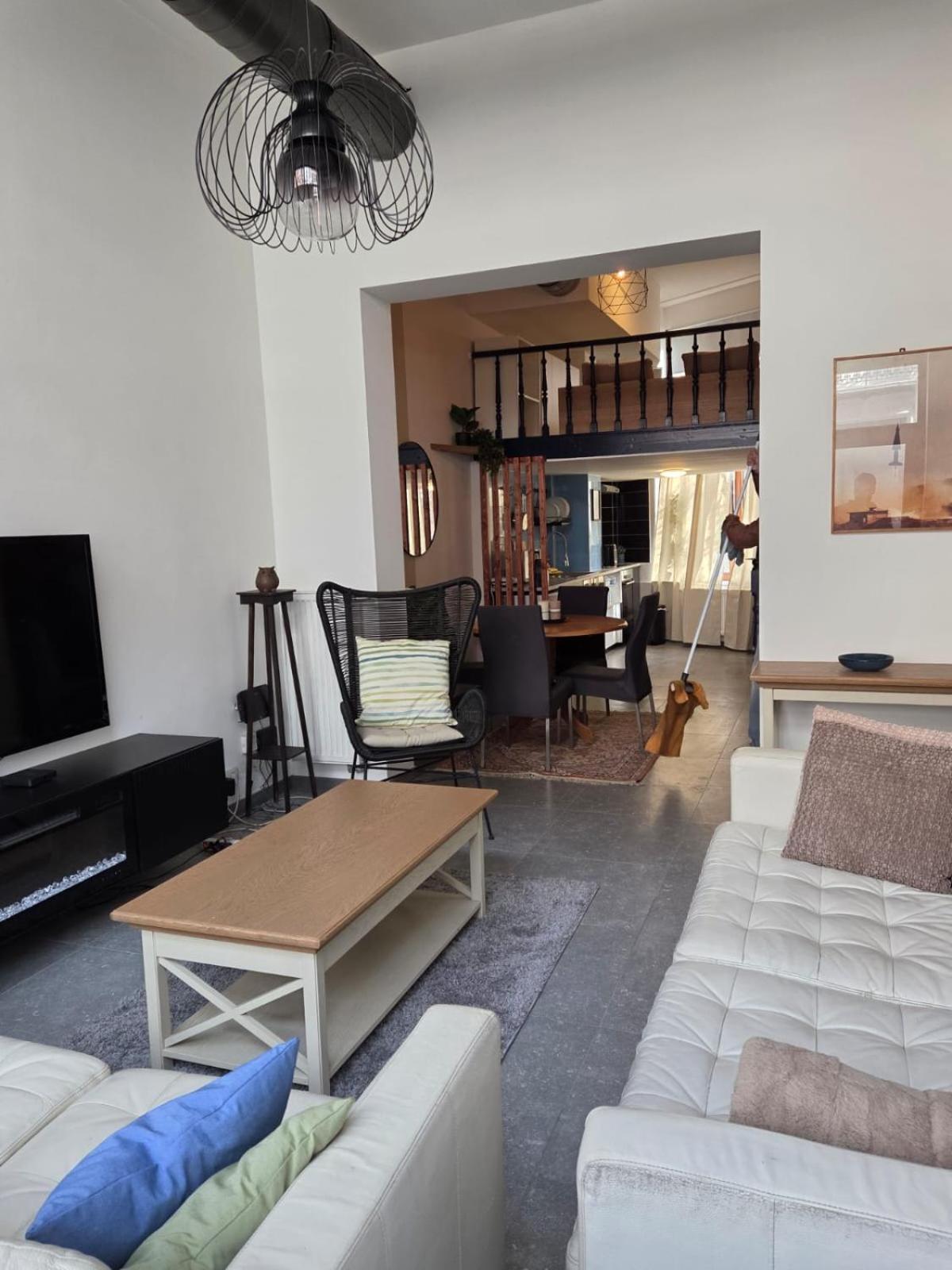 Industrial-style Loft With Mezzanine Bedroom In Prime Area Apartment Brussels