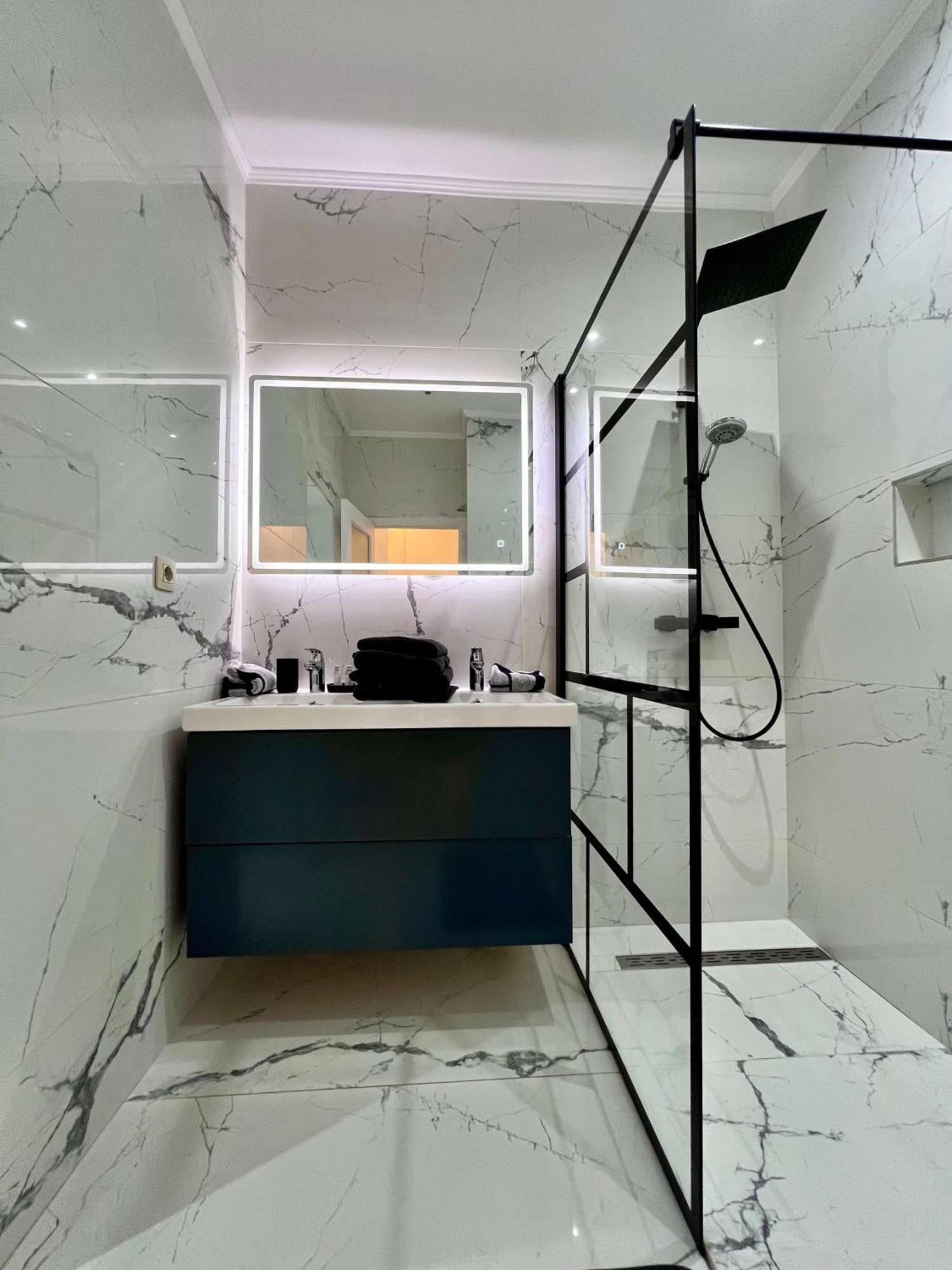 Apartment Family Cosy For Up To 9 Guests Near Midi Station *