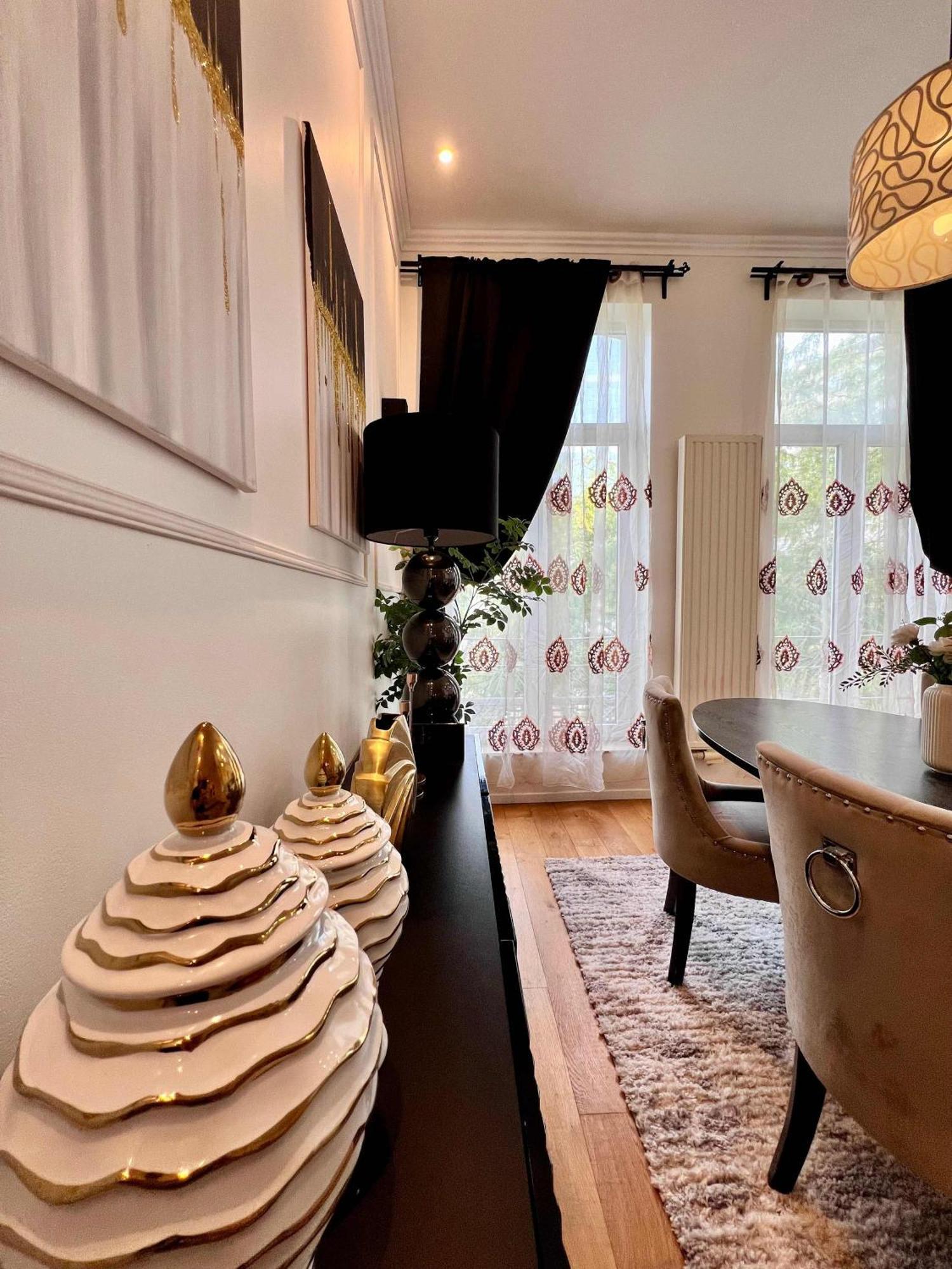 Apartment Family Cosy For Up To 9 Guests Near Midi Station Brussels