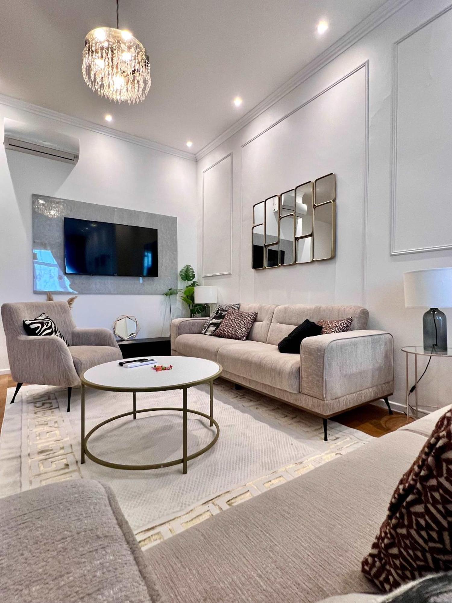 Family Cosy For Up To 9 Guests Near Midi Station * Brussels