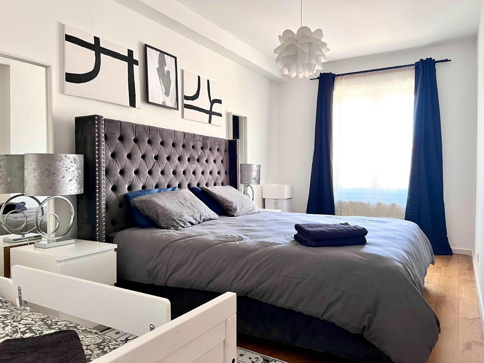 Apartment Family Cosy For Up To 9 Guests Near Midi Station