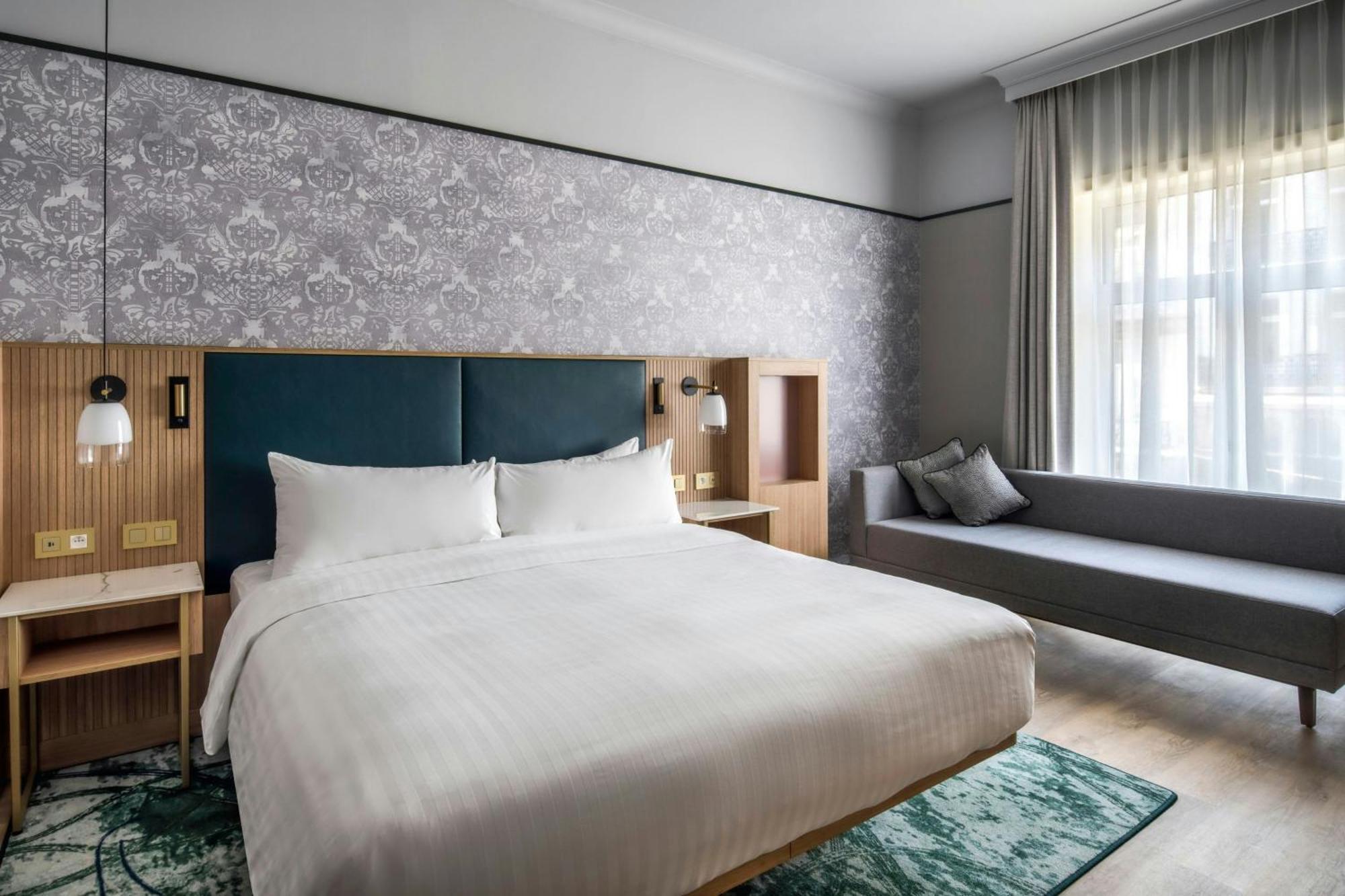 Marriott Grand Place 4*