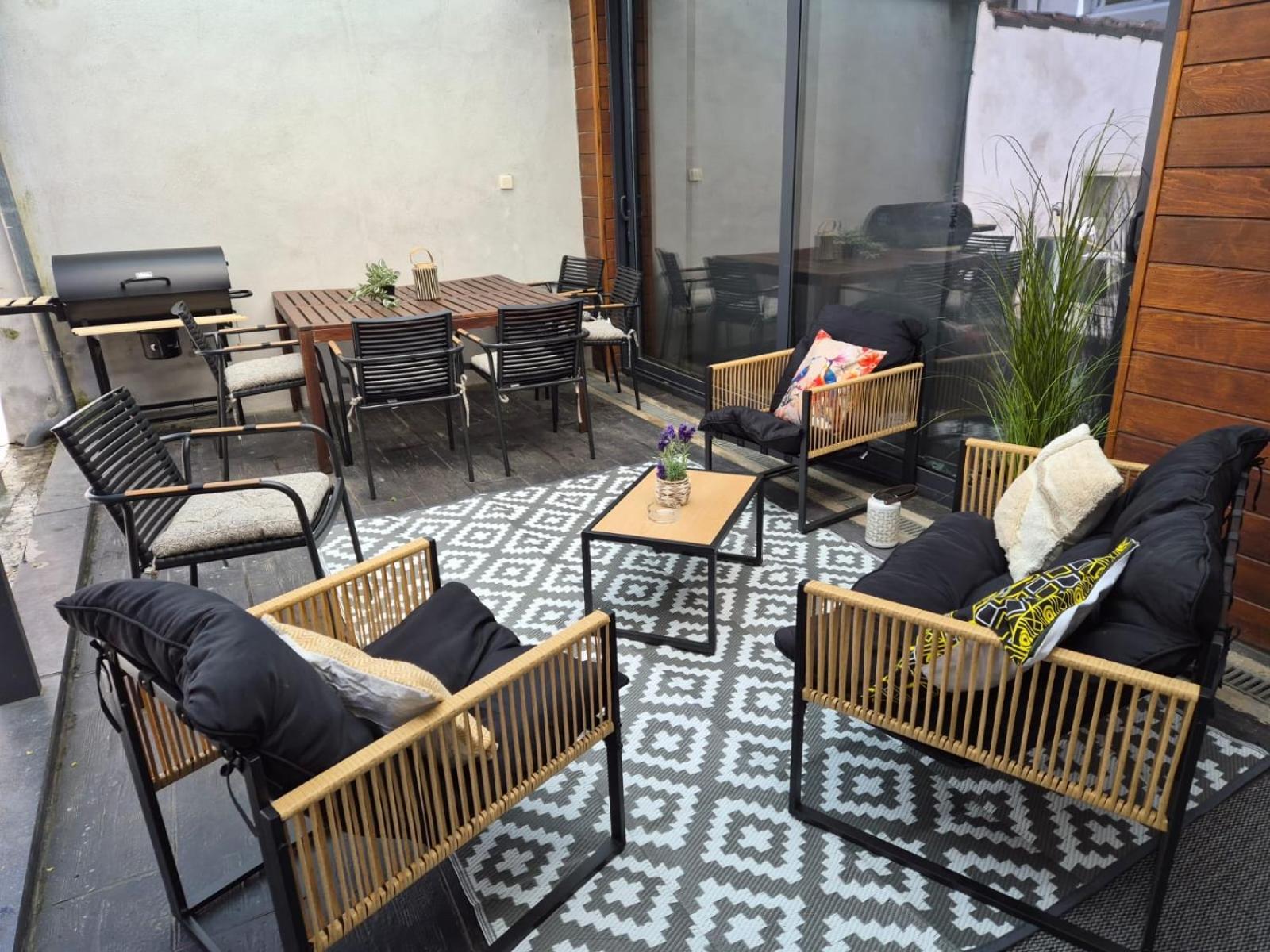 Villa Kweni House