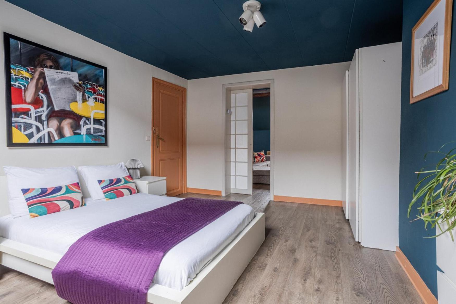 Brussels Guest House Homestay *