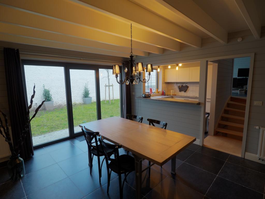 House In The City Apartment