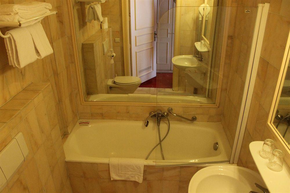 Matignon 3* Brussels