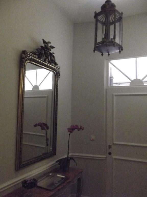 Vincentv. Gallery Bed & Breakfast Brussels