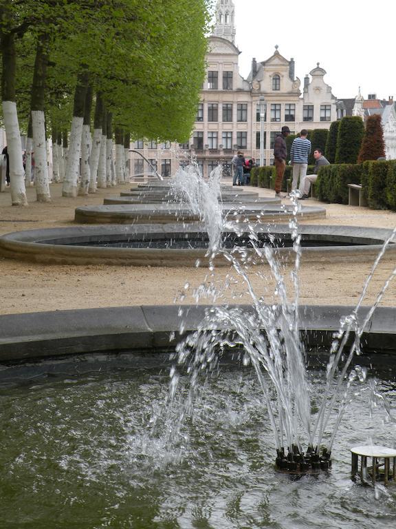 Living In Brusel, Urban Brussel