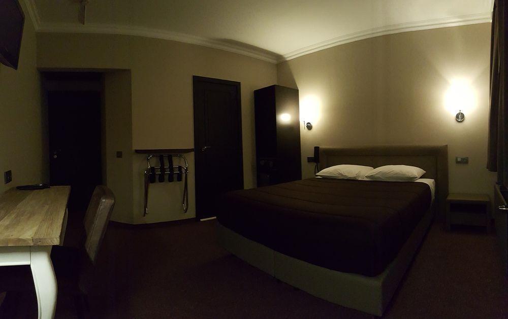 Hotel Le Chantecler 2*