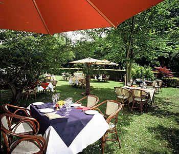 Khách sạn L'auberge Du Souverain
