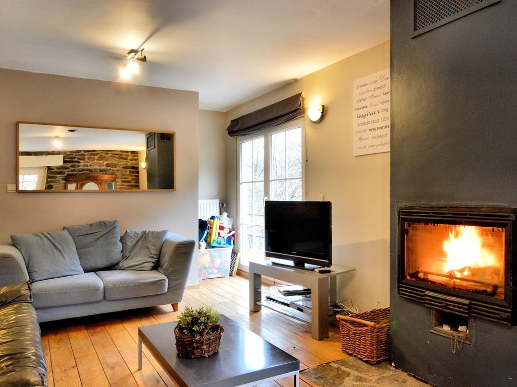 Chalet Spacious Chalet With Sauna In Daverdisse