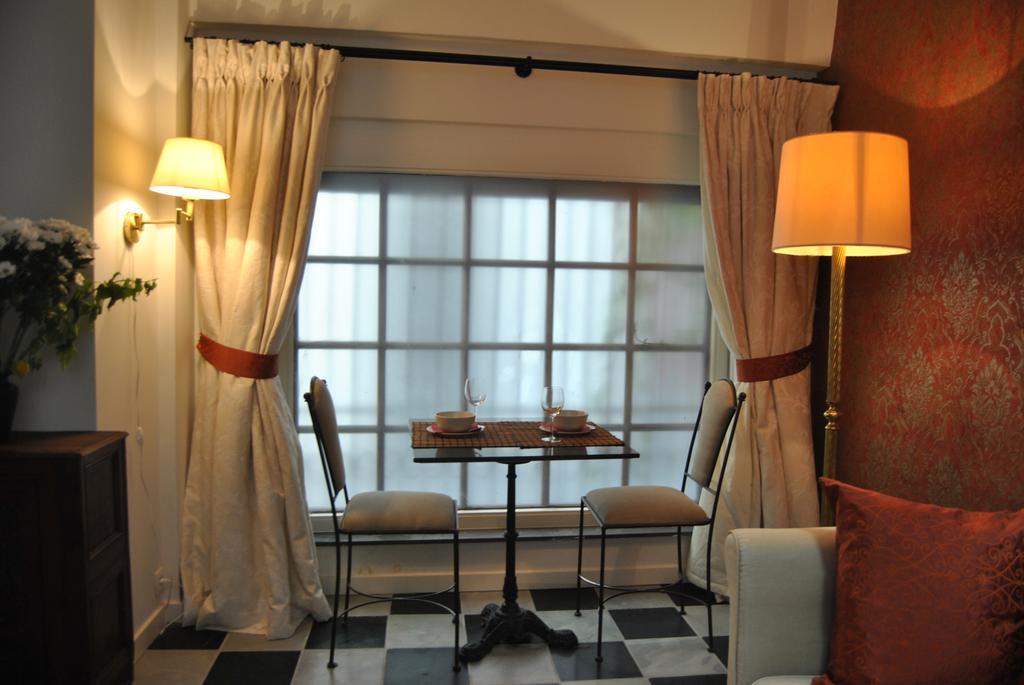 Apartment Chien Marin Brussels