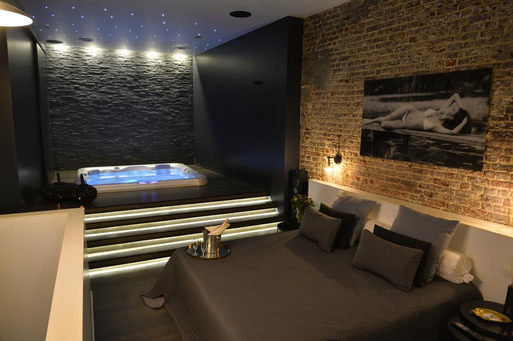 Chambre Avec Jacuzzi Sauna Privatif Apartamento *