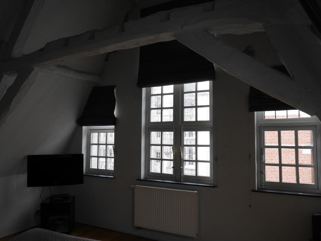 Grand Place Apartment *