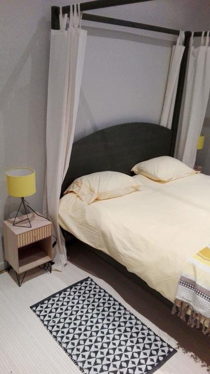 Central Yellow Apartment * Brussels